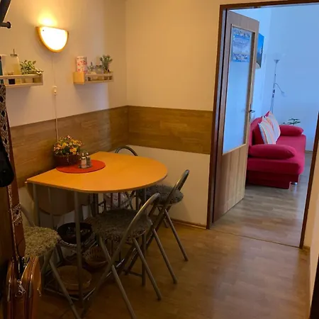 Viktor Διαμέρισμα *